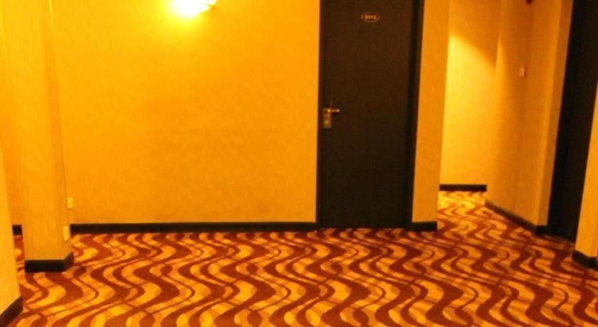 Clover Hotel